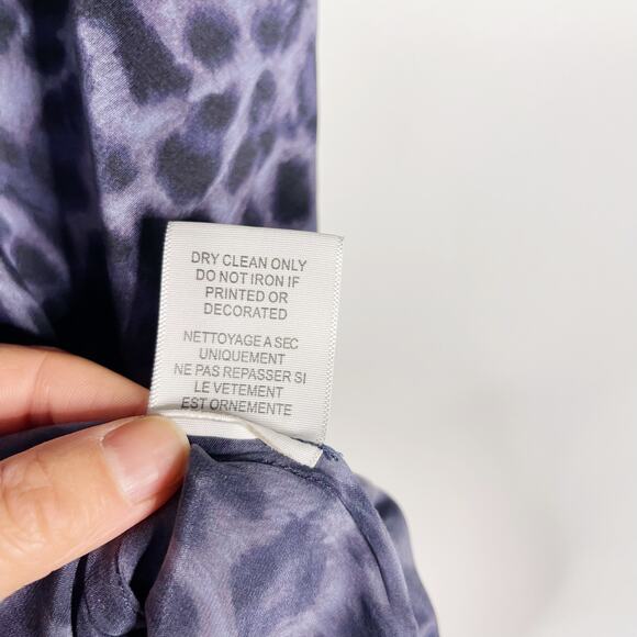 Joie Medium M Blue Joann C Animal Print Silk Tunic Top Scoop Neck Short Sleeve - Picture 8 of 8